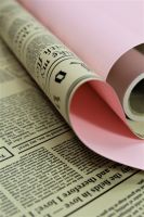 Пленка матовая двухсторонняя Газета, 50 см х 10 м, бурый/розовый - вид 1 миниатюра