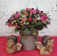 Букет "Лесная сказка" из роз кустовых, тюльпанов махровых, вероники - вид 1 миниатюра