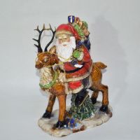Фигурка керамическая Санта с подарками на олене, h33 х 21 см, W50-12 - вид 1 миниатюра