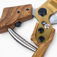 Секатор для флористов MC-25, 20см*4см (лезвие из японской стали SK-5 с титановым покрытием) - вид 4 миниатюра