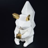 Фигурка 3D Белочка, h18 см, полистоун, белый, W23-7 - вид 1 миниатюра