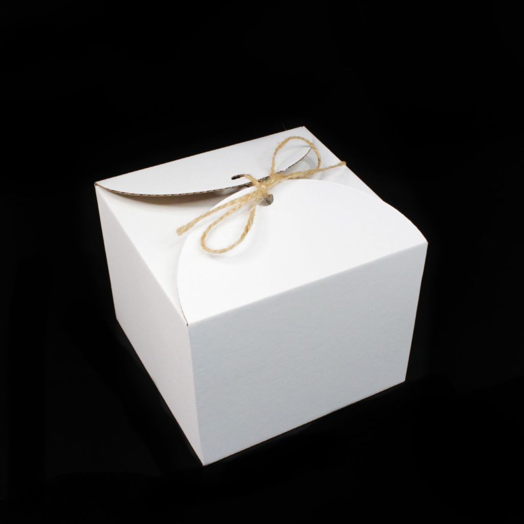 Коробка с завязкой 14 х 14 х 11 см, белый, К34