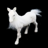 Фигурка Лошадь с декоративным элементом, h16 см, белый глиттер, W34-31 - вид 2 миниатюра