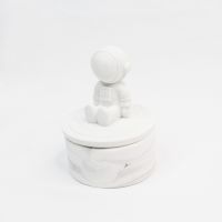 Свеча в керамическом кашпо с крышкой Космонавт, d7 х h3(11) см, W112-41 - вид 12 миниатюра