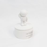 Свеча в керамическом кашпо с крышкой Космонавт, d7 х h3(11) см, W112-41 - вид 3 миниатюра