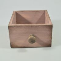 Ящик деревянный для цветов и подарков с декоративным элементом, 15 х 15 х 9,5 см, пыльная роза, Д2 - вид 1 миниатюра