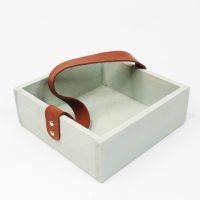 Ящик деревянный для цветов и подарков с декоративным элементом 20 х 20 х 7 см, в ассортименте - вид 5 миниатюра