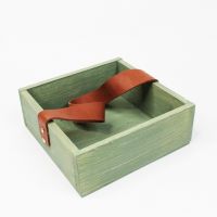 Ящик деревянный для цветов и подарков с декоративным элементом 20 х 20 х 7 см, в ассортименте - вид 4 миниатюра