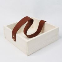 Ящик деревянный для цветов и подарков с декоративным элементом 20 х 20 х 7 см, в ассортименте - вид 1 миниатюра